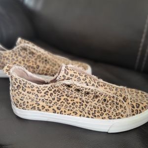 Womens leopard sneakers